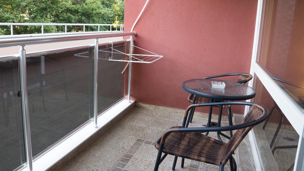 Nasred Grada Apartman Hiszarja Kültér fotó