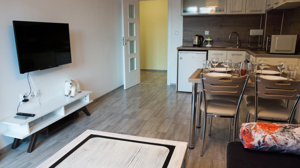 Nasred Grada Apartman Hiszarja Kültér fotó