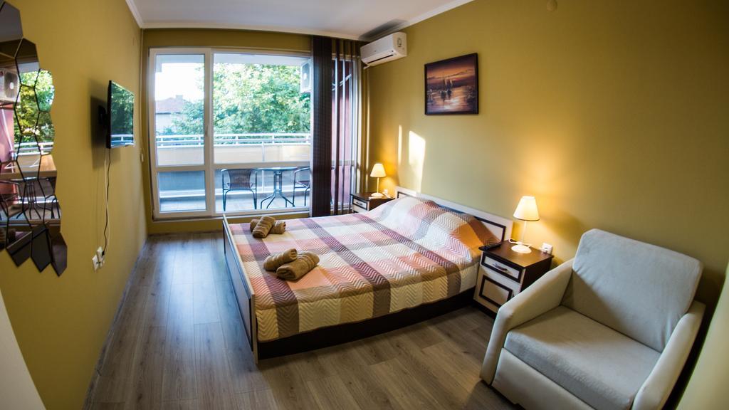 Nasred Grada Apartman Hiszarja Kültér fotó