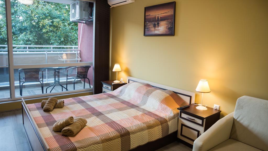 Nasred Grada Apartman Hiszarja Kültér fotó