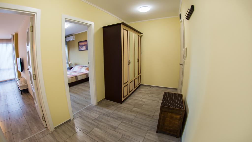 Nasred Grada Apartman Hiszarja Kültér fotó